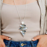 סט שרשרת ארוכה ועגילי קירה